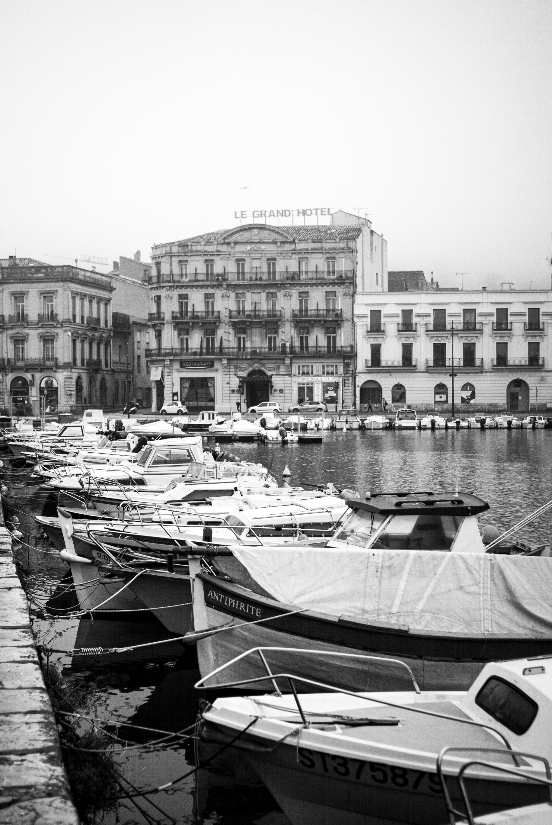 Monochrome — Various photographers